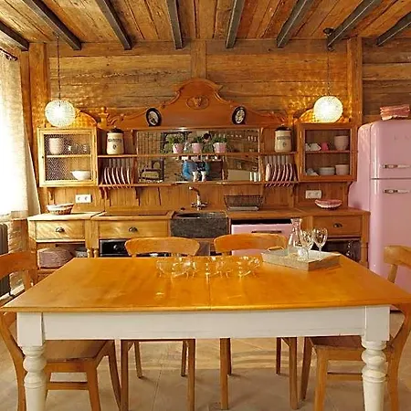L'annexe Du Chateau Des Girards Hotel 3*